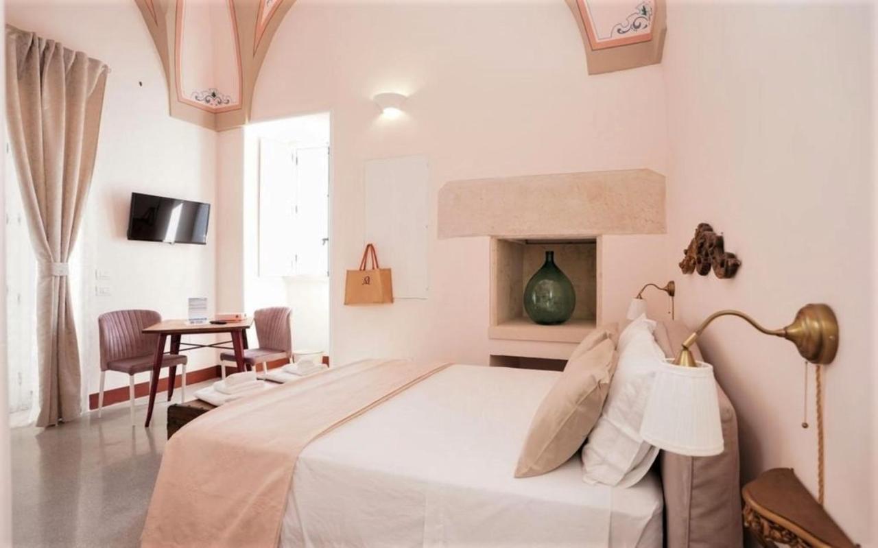 Palazzo Megha Suite & Breakfast Palmariggi Екстериор снимка