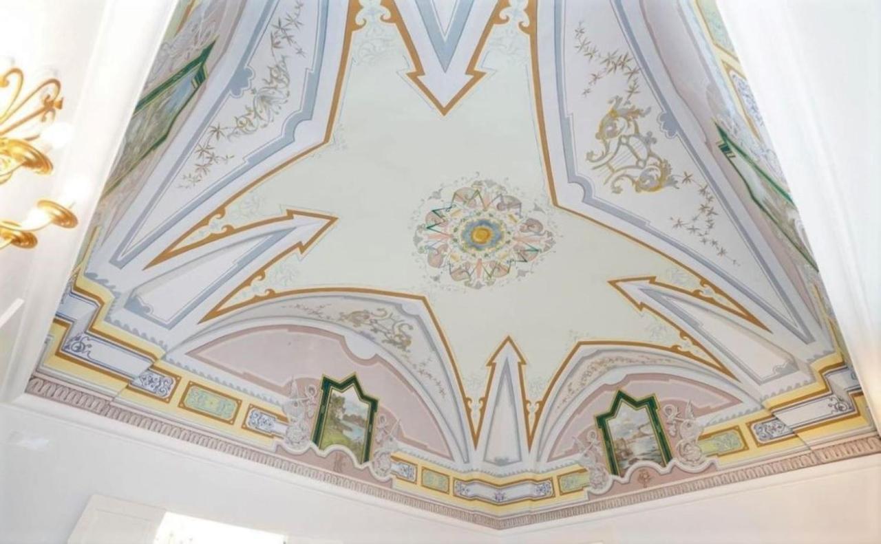 Palazzo Megha Suite & Breakfast Palmariggi Екстериор снимка